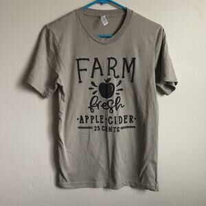 Bella Canvas Small "Farm Fresh Apple Cider" Short Sleeved Graphic T-Shirt